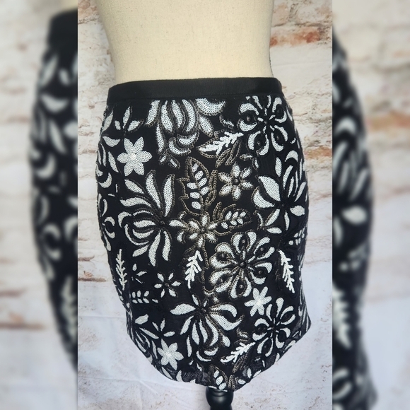Greylin Mini Skirt Sz S - Picture 1 of 4